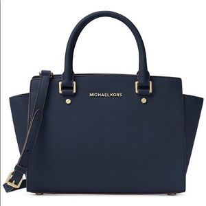 Michael Kors Selma Medium Bag with Crossbody attachment